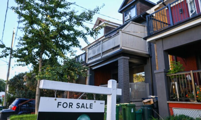 more-than-50-percent-of-homeowners-struggling-to-keep-up-with-debt:-cmhc