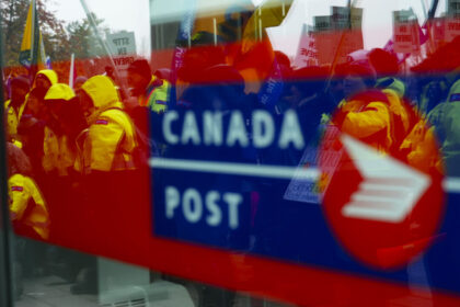 canada-post,-union-expected-to-resume-talks-in-a-few-days-as-overtime-ban-continues