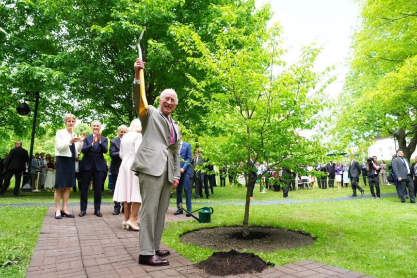 royals-welcomed-in-ottawa-ahead-of-throne-speech