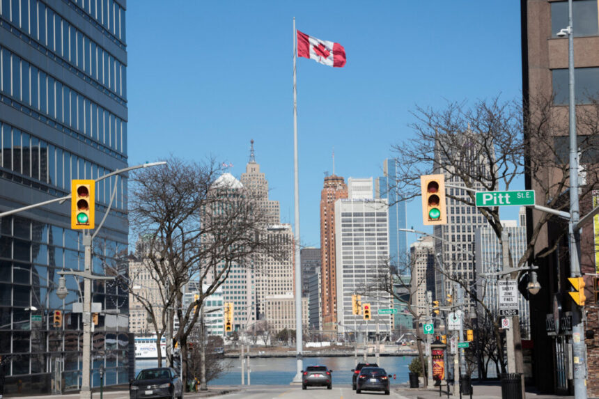 canada-first-quarter-gdp-expands-by-2.2%-annualized-rate,-beating-estimates