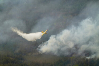 25,000-residents-evacuated-as-wildfires-rage-in-5-provinces