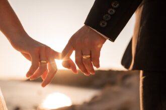 ‘rom-com’-vs-‘epic-adventure’:-author-explains-how-the-perception-of-marriage-has-changed