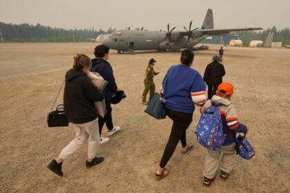 governments-pledge-financial-relief-for-manitoba-and-saskatchewan-wildfire-evacuees