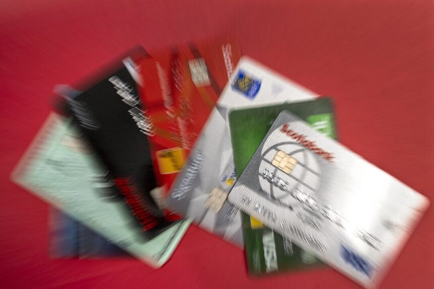 statistics-canada-reports-household-debt-to-income-ratio-ticked-higher-in-q1