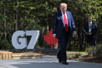 trump-elaborates-on-carney-meeting-at-g7,-warns-against-a-‘too-complex’-trade-deal