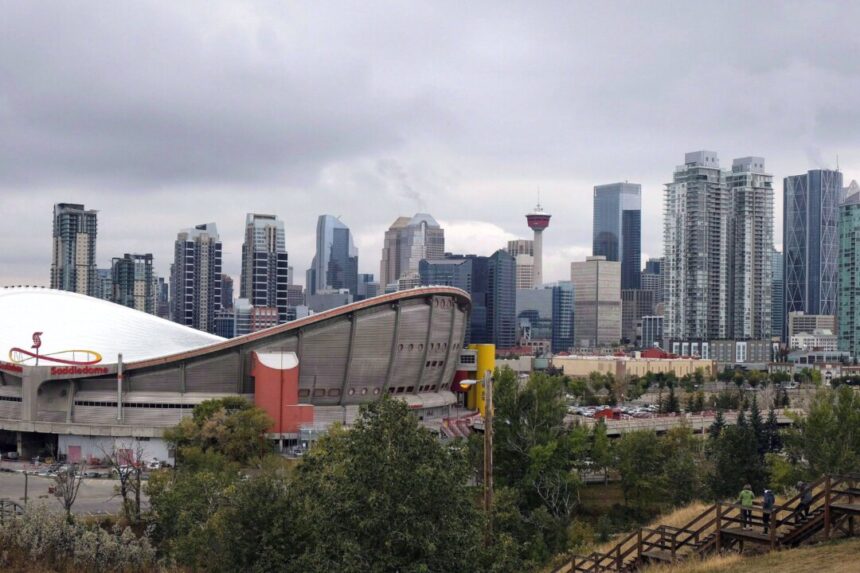 alberta-population-nears-5-million,-remains-top-destination-for-interprovincial-migration:-statcan