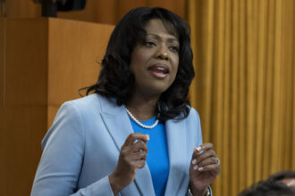 major-projects-bill-passes-transport-committee-as-tory,-bloc-mps-raise-charter-concerns
