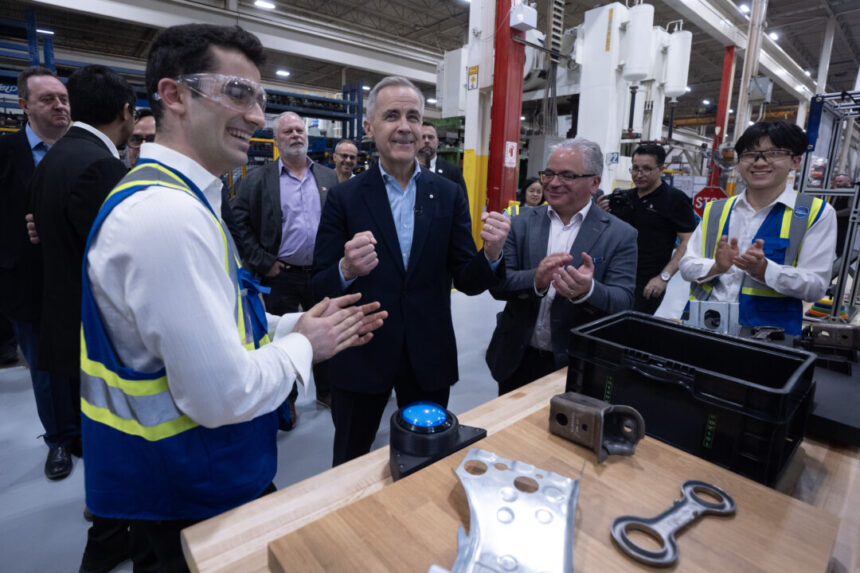 automakers-‘cautiously-optimistic’-on-ev-mandate-changes-after-meeting-with-carney