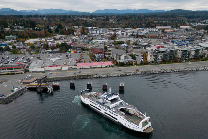 mps-vote-to-review-bc-ferries’-chinese-contract,-call-ceos-and-ministers-to-testify