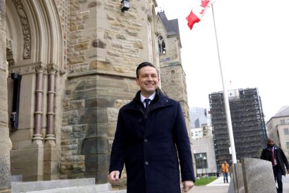 poilievre-says-ottawa-riding-lost-because-he-was-‘honest’-about-cutting-public-sector-jobs
