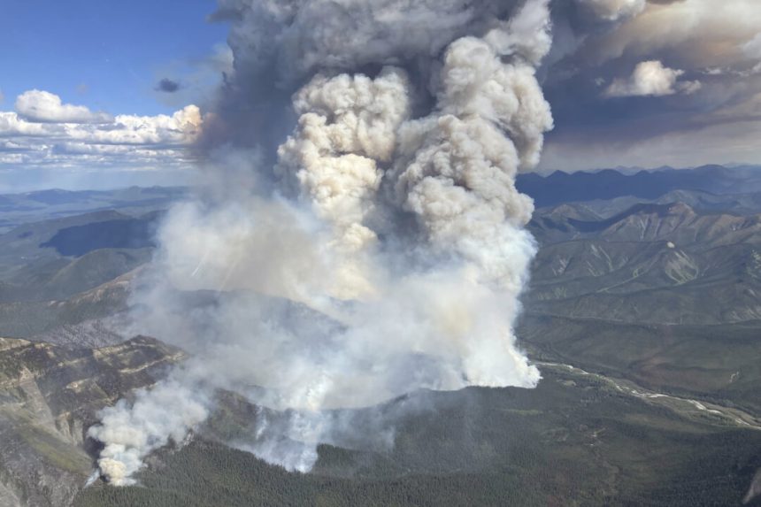 wildfire-preparation-varies-among-canadians-across-the-country:-survey