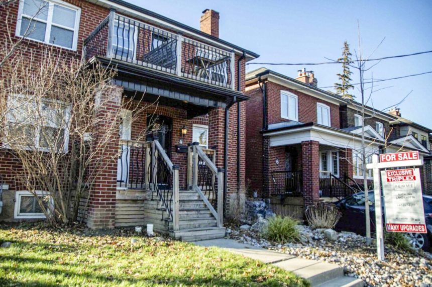 mortgage-payments-to-rise-for-60-percent-of-canadian-renewers-by-2026