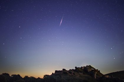 the-best-meteor-shower-of-the-year-will-peak-soon—here’s-what-you-need-to-know