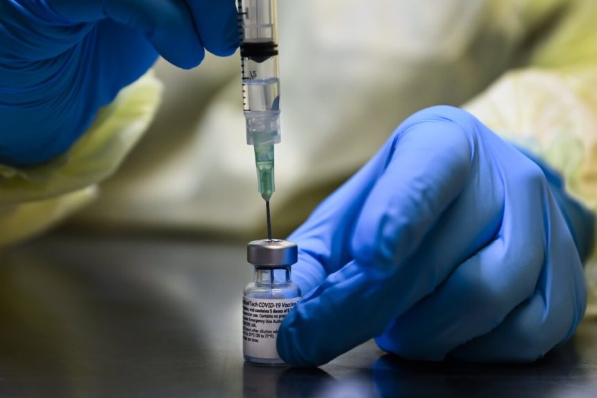 ottawa-will-‘try’-to-fix-vaccine-injury-support-program:-health-minister
