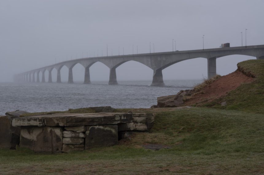 ottawa-cuts-confederation-bridge-tolls,-ferry-fares-in-atlantic-canada