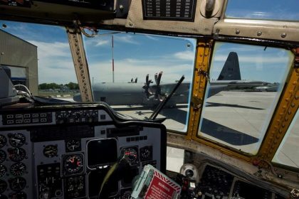 canadian-armed-forces-begin-humanitarian-aid-drops-into-gaza