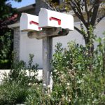 canada-post-ends-use-of-red-flags-on-rural-mailboxes-signaling-incoming-mail