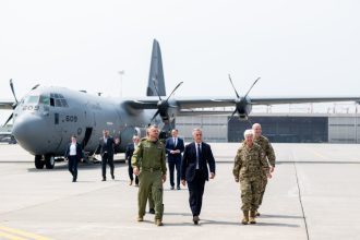 canadian-military-members-to-receive-pay-hike-of-up-to-20-percent:-carney