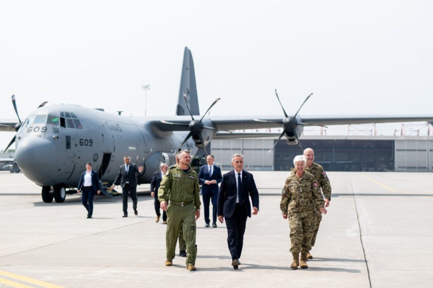 canadian-military-members-to-receive-pay-hike-of-up-to-20-percent:-carney