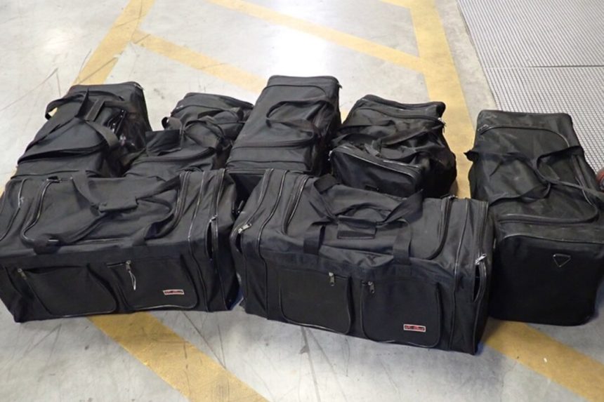 nearly-200-kilos-of-cocaine-seized-at-canada-us-border-crossing:-cbsa