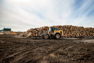 trump-admin-imposes-higher-tariffs-on-canadian-lumber