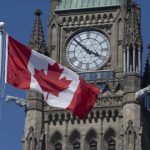 majority-of-canadians-back-federal-public-service-cuts,-poll-finds 