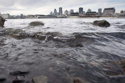 low-water-levels-in-quebec-rivers-spur-navigation-warnings,-watering-bans