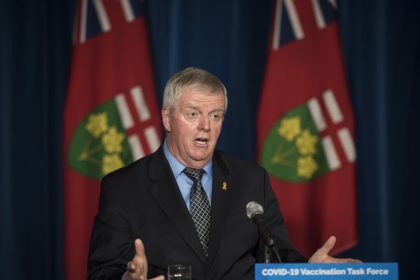 former-top-general-says-reviewing-medals-for-afghan-vets-a-‘no-brainer’-for-carney