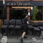quebec-language-watchdog-backtracks-on-pub-sign-it-deemed-too-english