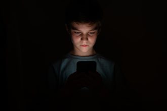 vast-majority-of-youth-exceed-daily-‘screen-time’-recommendations:-government-report