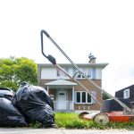montreal-mayor-hopefuls-promise-to-dump-plan-for-biweekly-garbage-pickup-in-borough