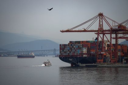 statistics-canada-reports-merchandise-trade-deficit-$4.9-billion-in-july