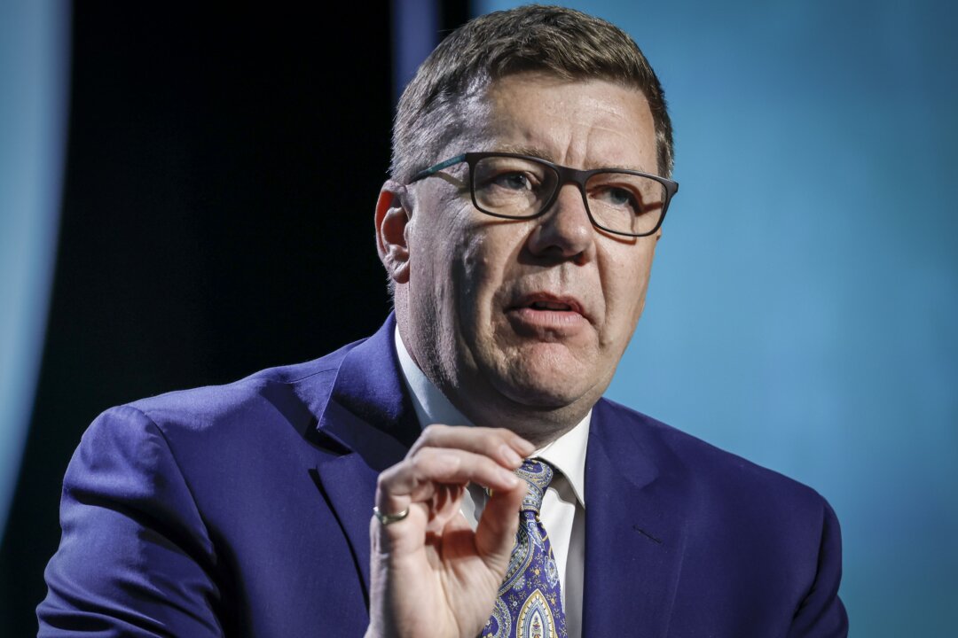 sask.-hong-kong-group-warns-against-closer-ties-with-beijing-as-premier-heads-to-china