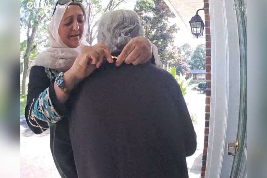 video-captures-ontario-senior-being-robbed-outside-her-home