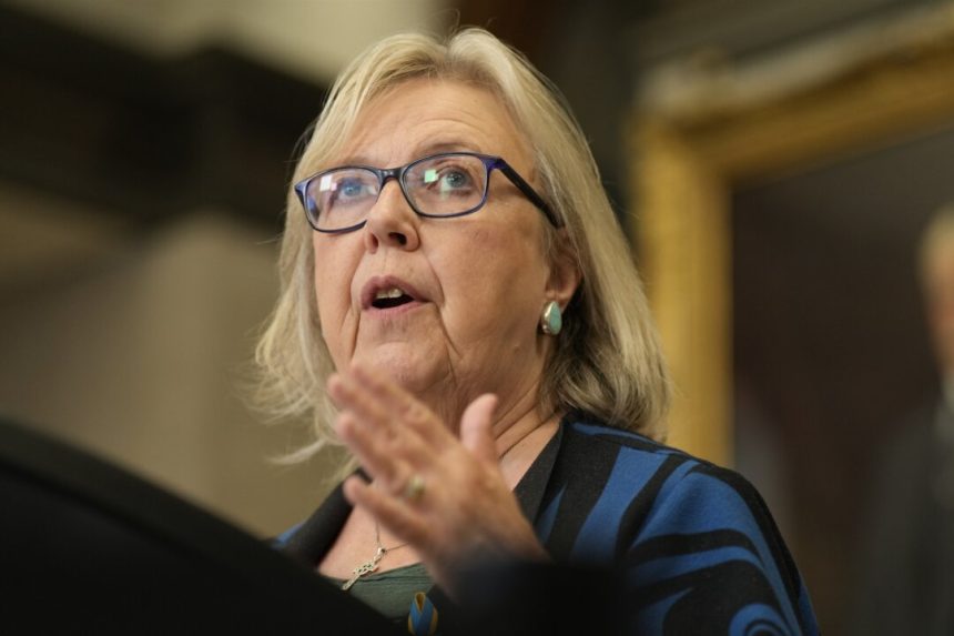 may-asks-to-stay-on-as-green-leader-after-announcing-plans-to-step-aside