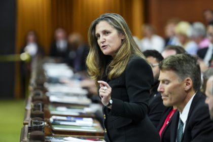 chrystia-freeland-resigns-from-cabinet,-seeks-‘fresh-challenges’