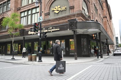 hudson’s-bay-gets-court-permission-to-auction-off-its-‘retail-era’-art,-artifacts