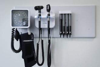 nearly-6m-canadians-on-medical-waitlists-as-delays-outpace-pandemic-backlog:-report