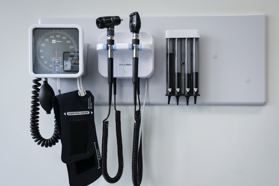 nearly-6m-canadians-on-medical-waitlists-as-delays-outpace-pandemic-backlog:-report