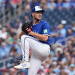 blue-jays-beat-rays-5-1-to-stay-atop-al-east,-sending-division-race-to-season’s-final-day