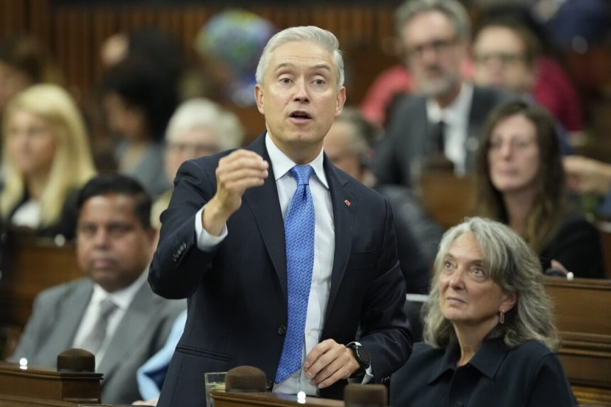 committee-gets-nearly-1,000-budget-submissions-ahead-of-federal-budget